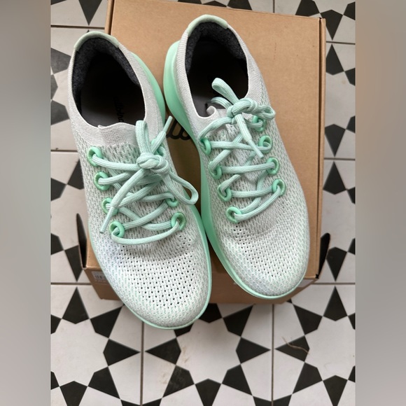 Execellent All Birds Tree Dashers size 9.5 - Picture 1 of 3